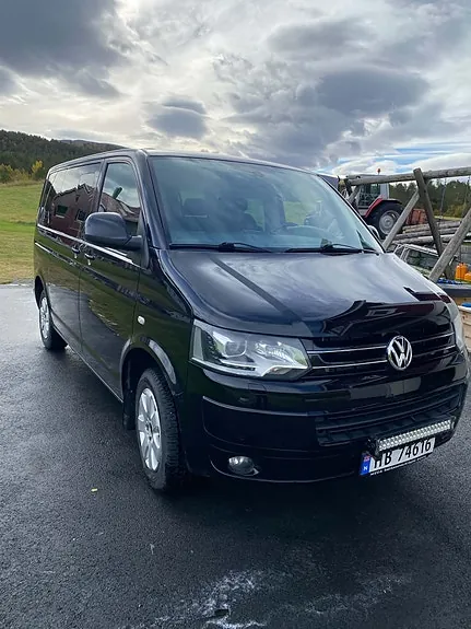 Volkswagen Caravelle 2012 photo 2