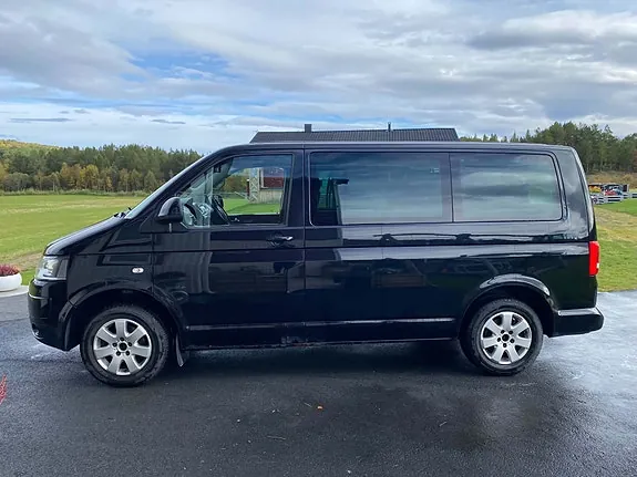 Volkswagen Caravelle 2012 photo 3