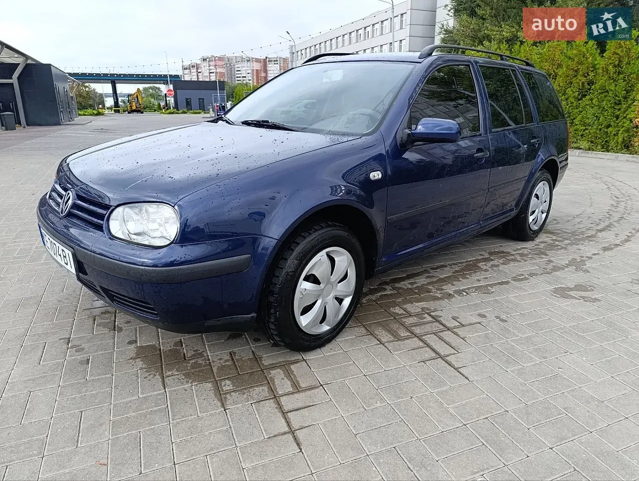 Volkswagen Golf 2002 photo 2
