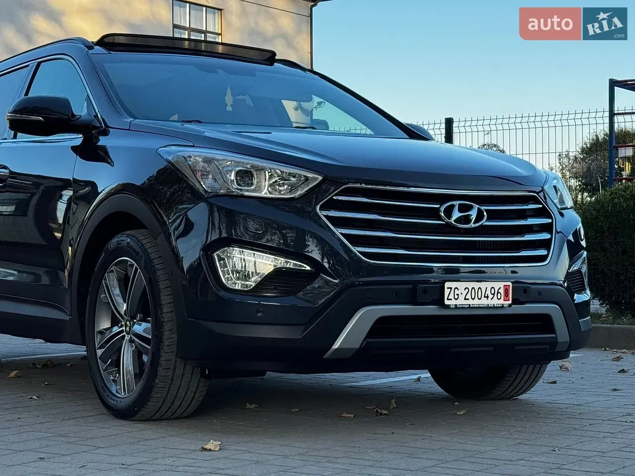 Hyundai Grand Santa Fe 2015 photo 4