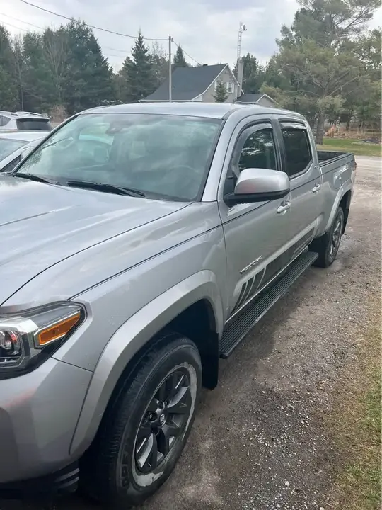 Toyota Tacoma 2021 photo 2