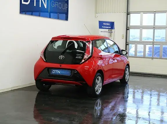 Toyota Aygo 2015 photo 2