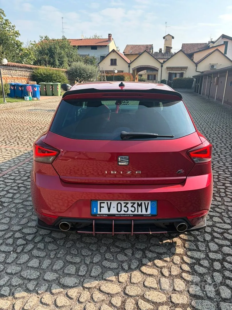 Seat Ibiza 2019 photo 4