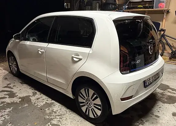 Volkswagen E-Up! 2022 photo 2