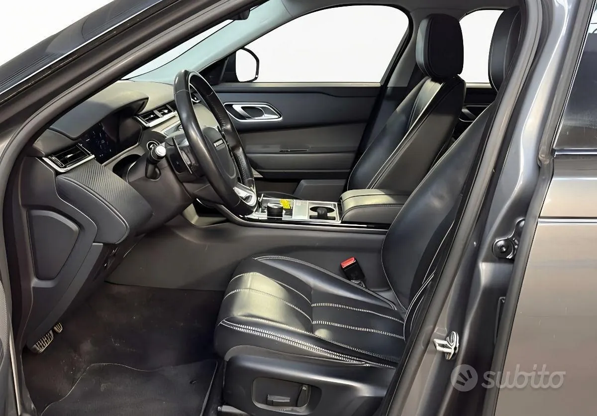 Land Rover Range Rover Velar 2017 photo 3