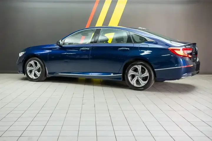 Honda Accord 2018 photo 3