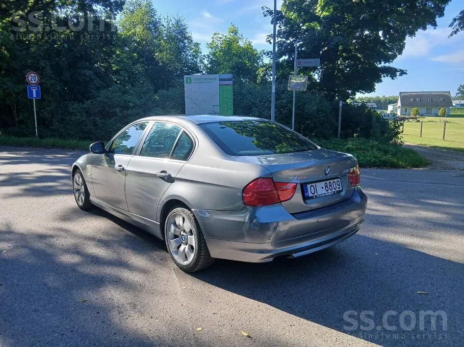 BMW 325 2009 photo 3