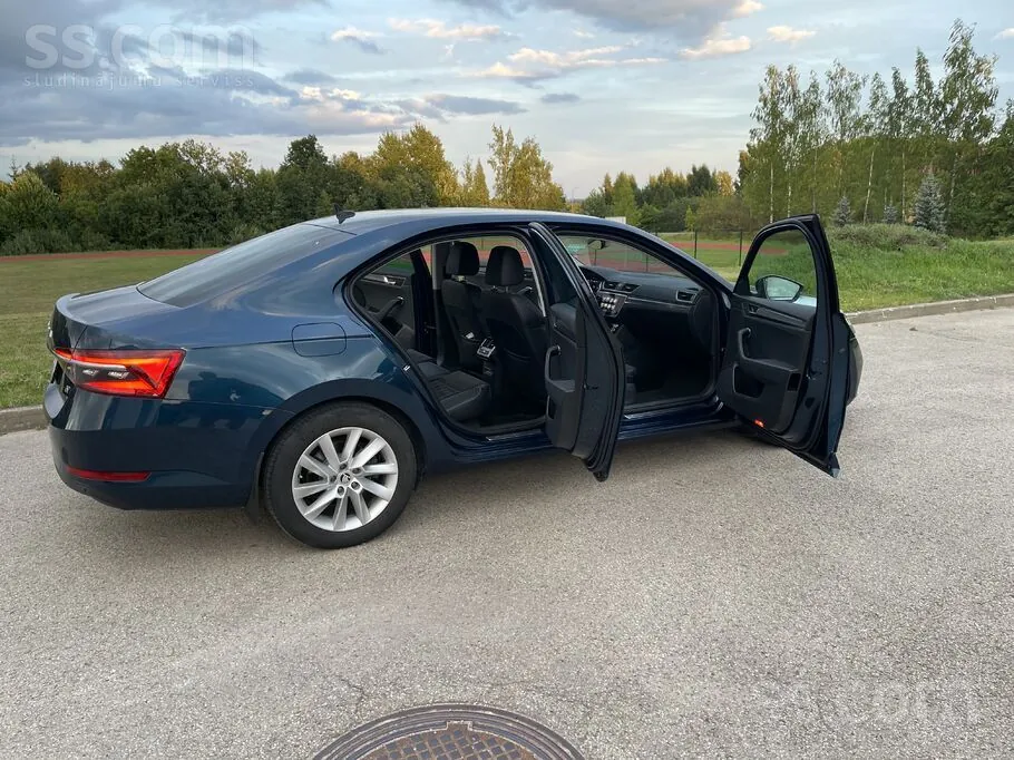 Skoda Superb 2020 photo 4