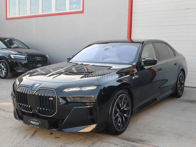 BMW M760E