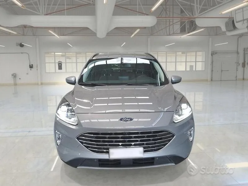 Ford Kuga 2022 photo 2