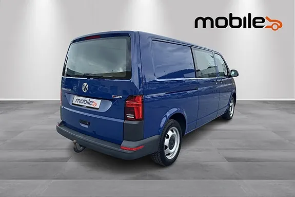 Volkswagen Transporter 2022 photo 3