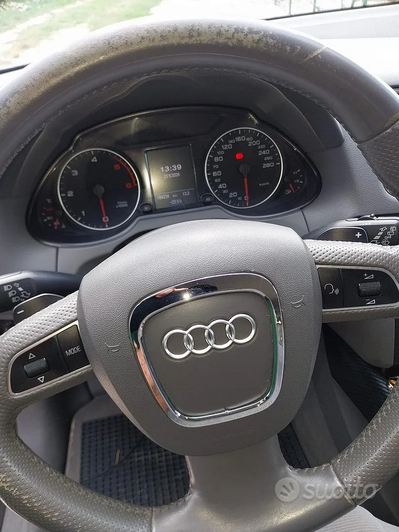 Audi Q5 2011 photo 2