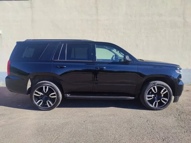 Chevrolet Tahoe 2018 photo 2