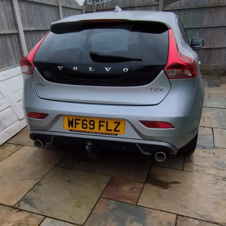 Volvo V40