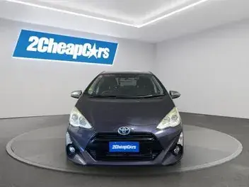 Toyota Aqua 2015 photo 3