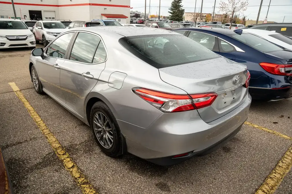 Toyota Camry 2020 photo 4