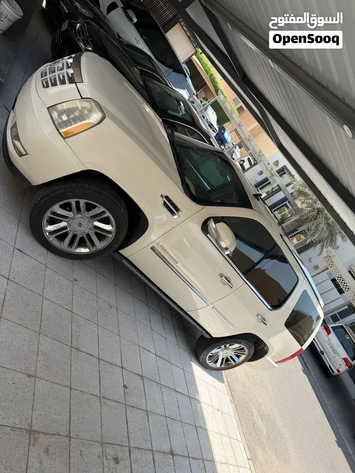 Cadillac Escalade 2009 photo 4