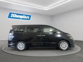 Toyota Vellfire 2013 photo 5