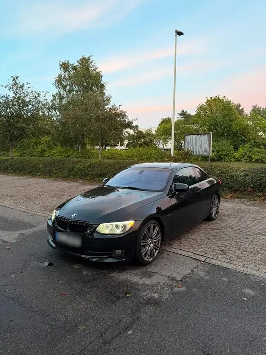 BMW E93