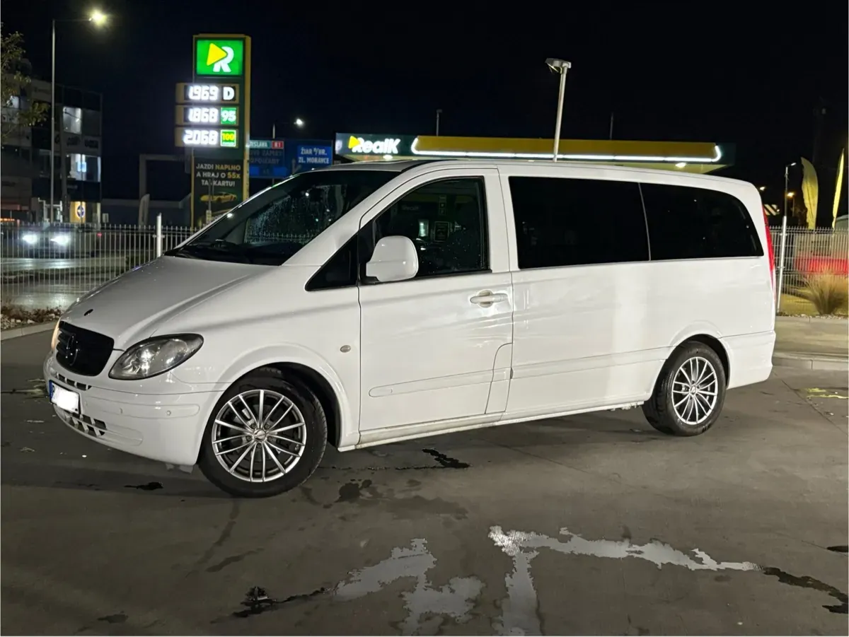 Mercedes-Benz Viano 2007 photo 2