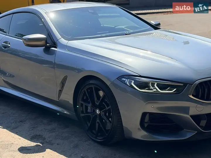 BMW 8 Series 2022 photo 5