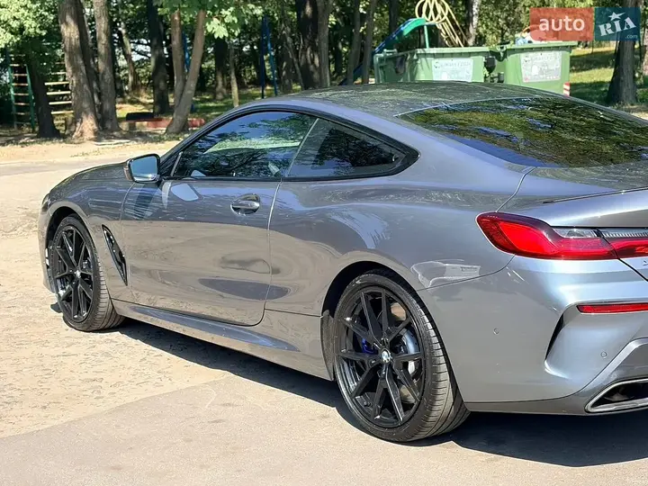 BMW 8 Series 2022 photo 4