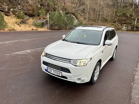 Mitsubishi Outlander 2014 photo 4