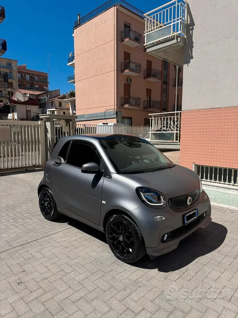 Smart Fortwo 2019 photo 2