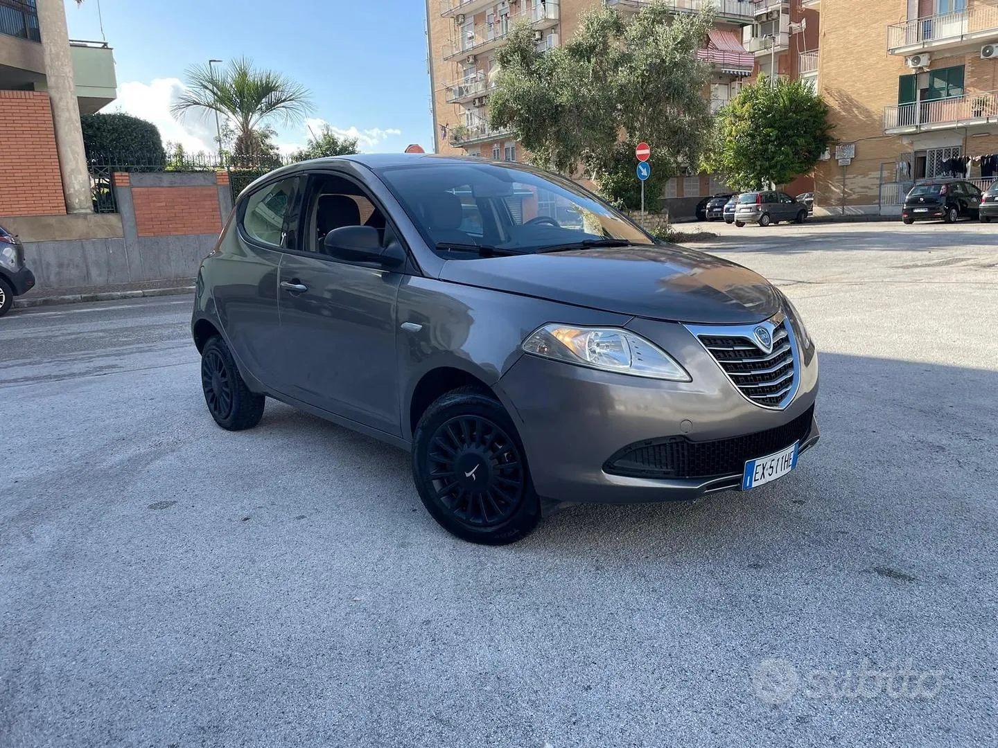 Lancia Ypsilon 2014 photo 2