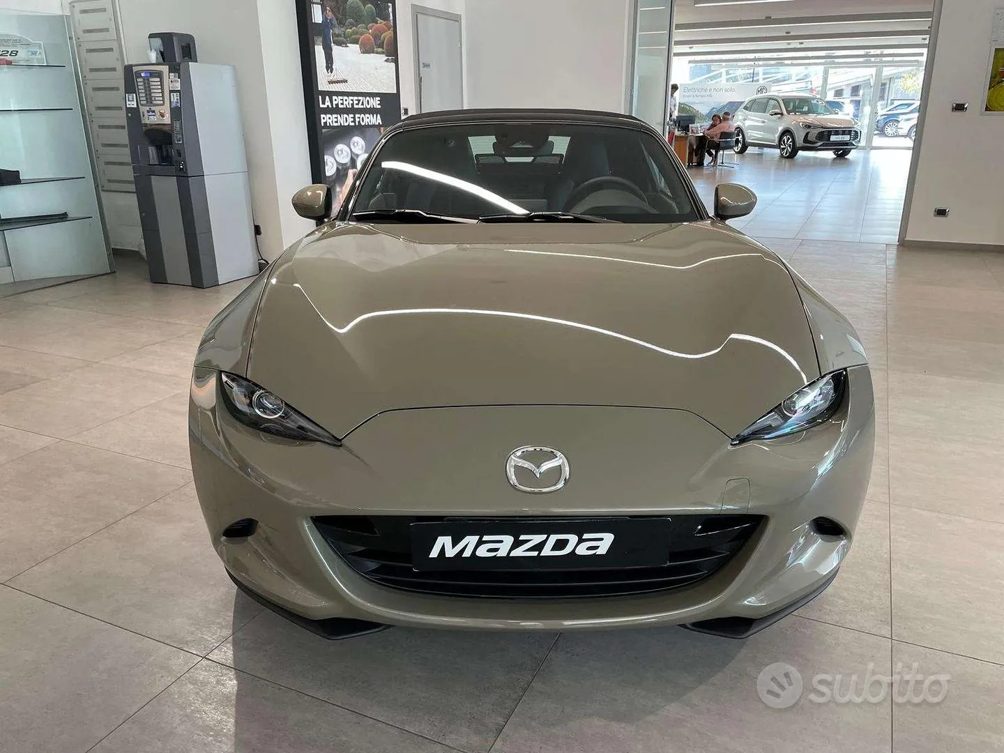 Mazda Mx-5 photo 2