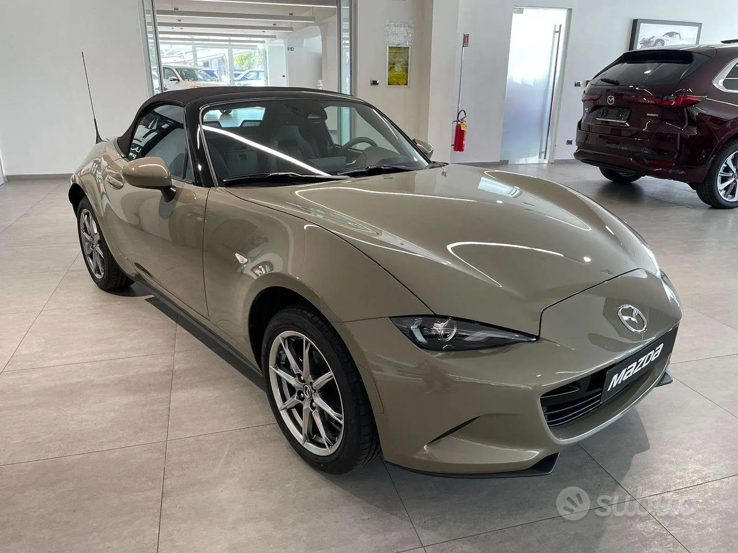 Mazda Mx-5 photo 3