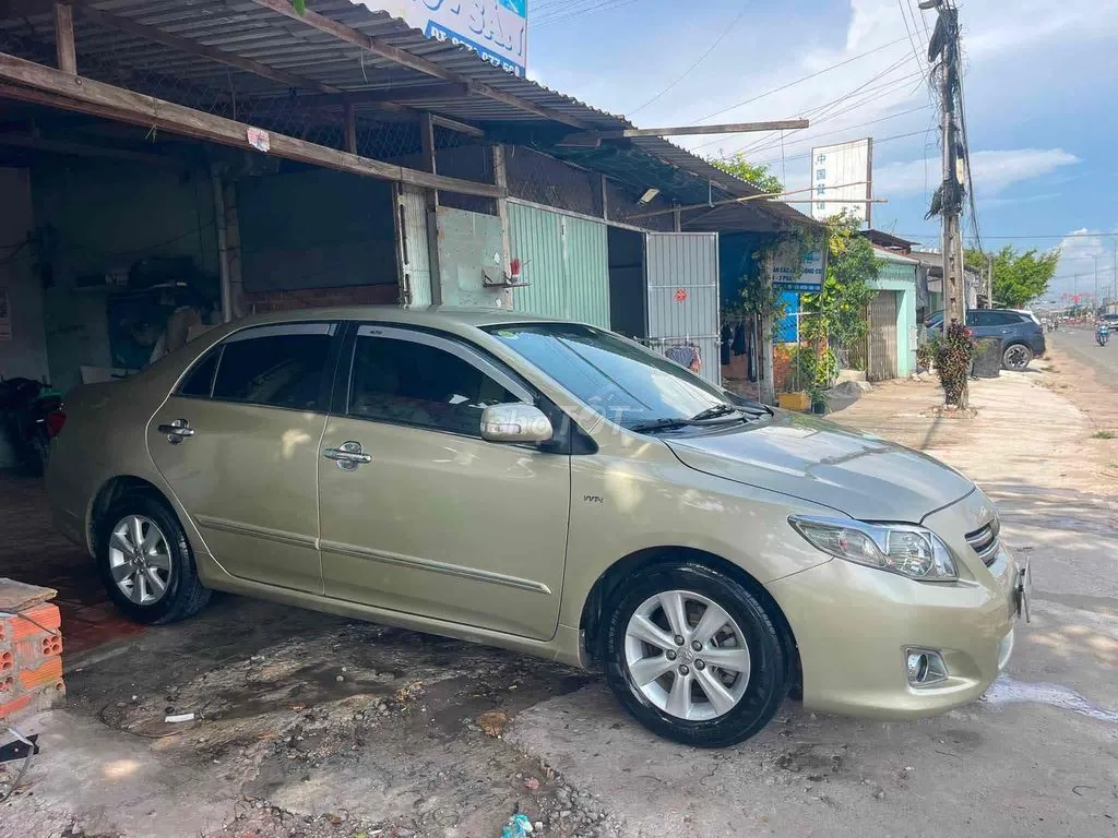 Toyota Corolla Altis
