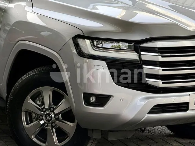 Toyota Land Cruiser 2024 photo 2