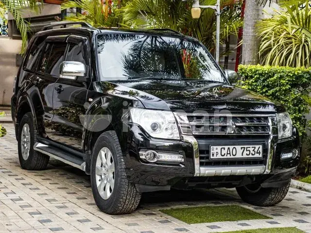 Mitsubishi Montero 2015 photo 2