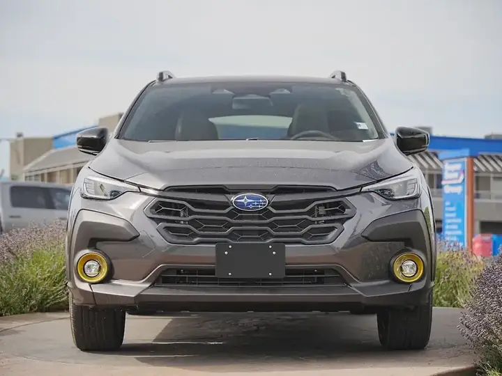 Subaru Crosstrek 2026 photo 2