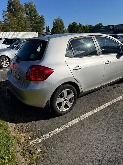 Toyota Auris 2009 photo 4