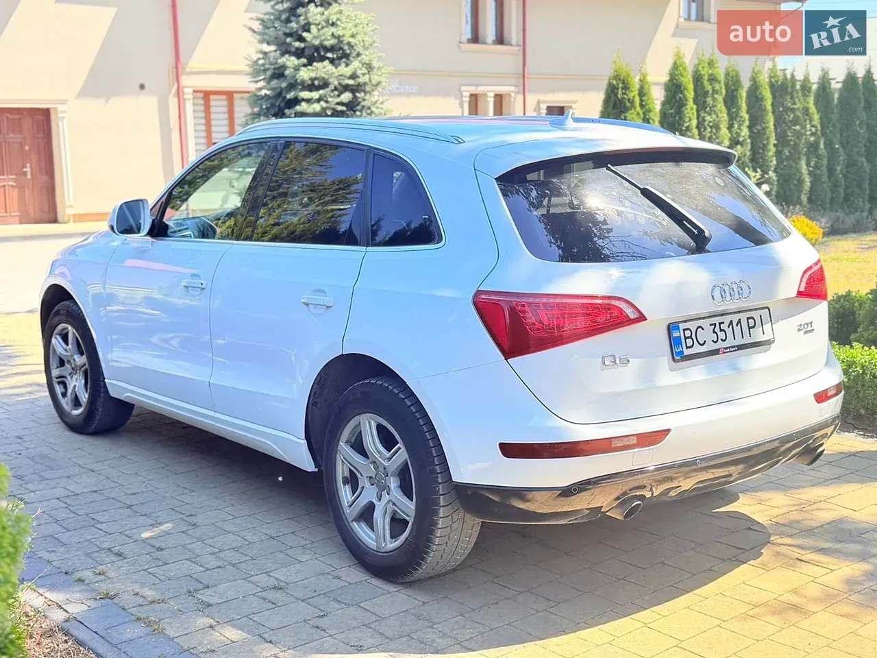 Audi Q5 2012 photo 2