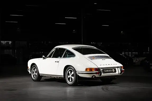 Porsche 911 1971 photo 4