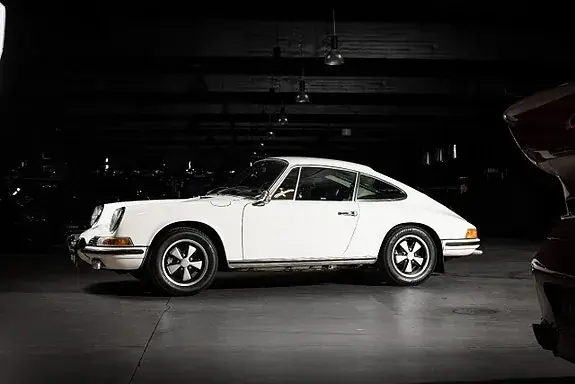Porsche 911 1971 photo 2