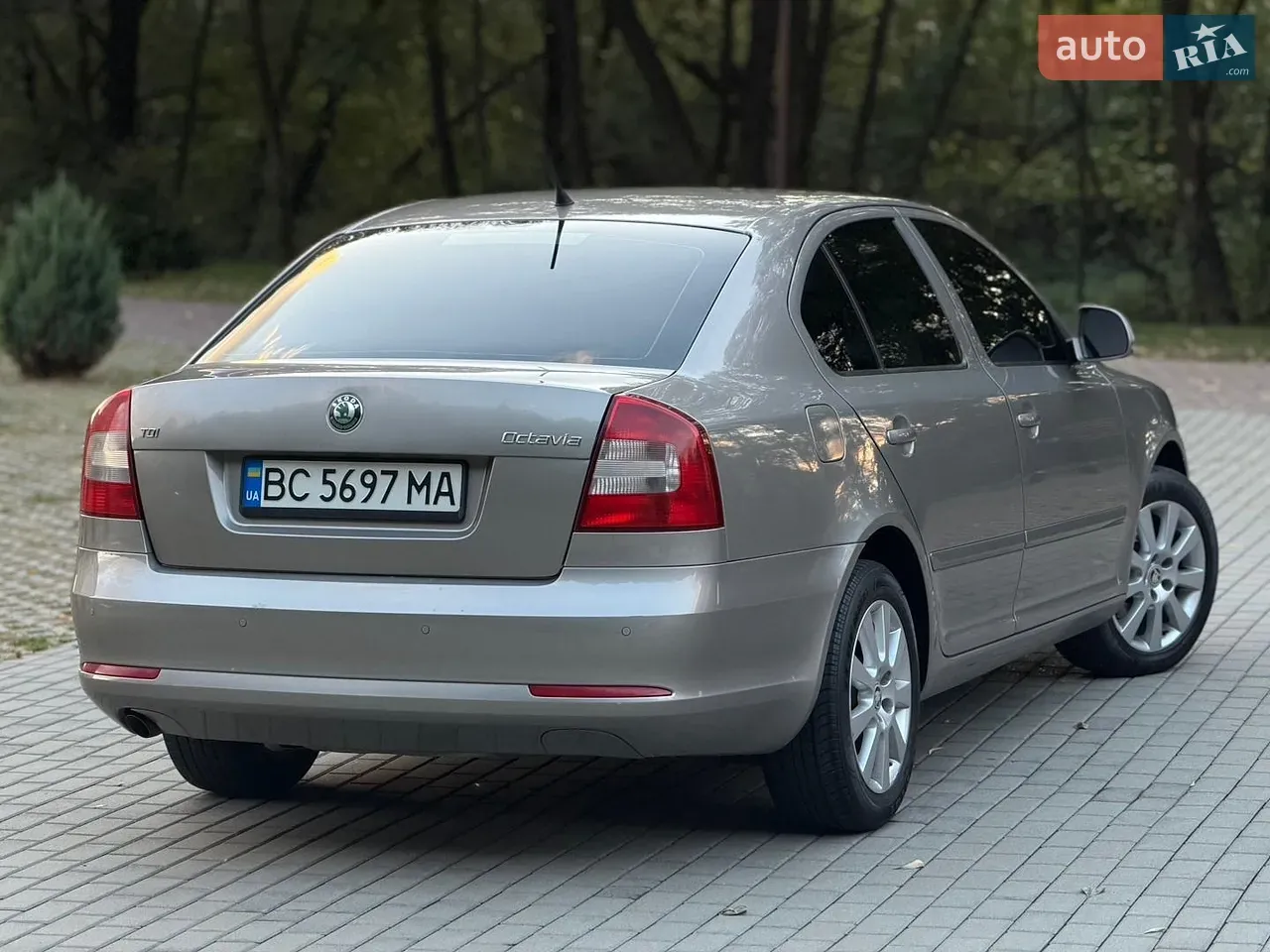 Skoda Octavia 2009 photo 4