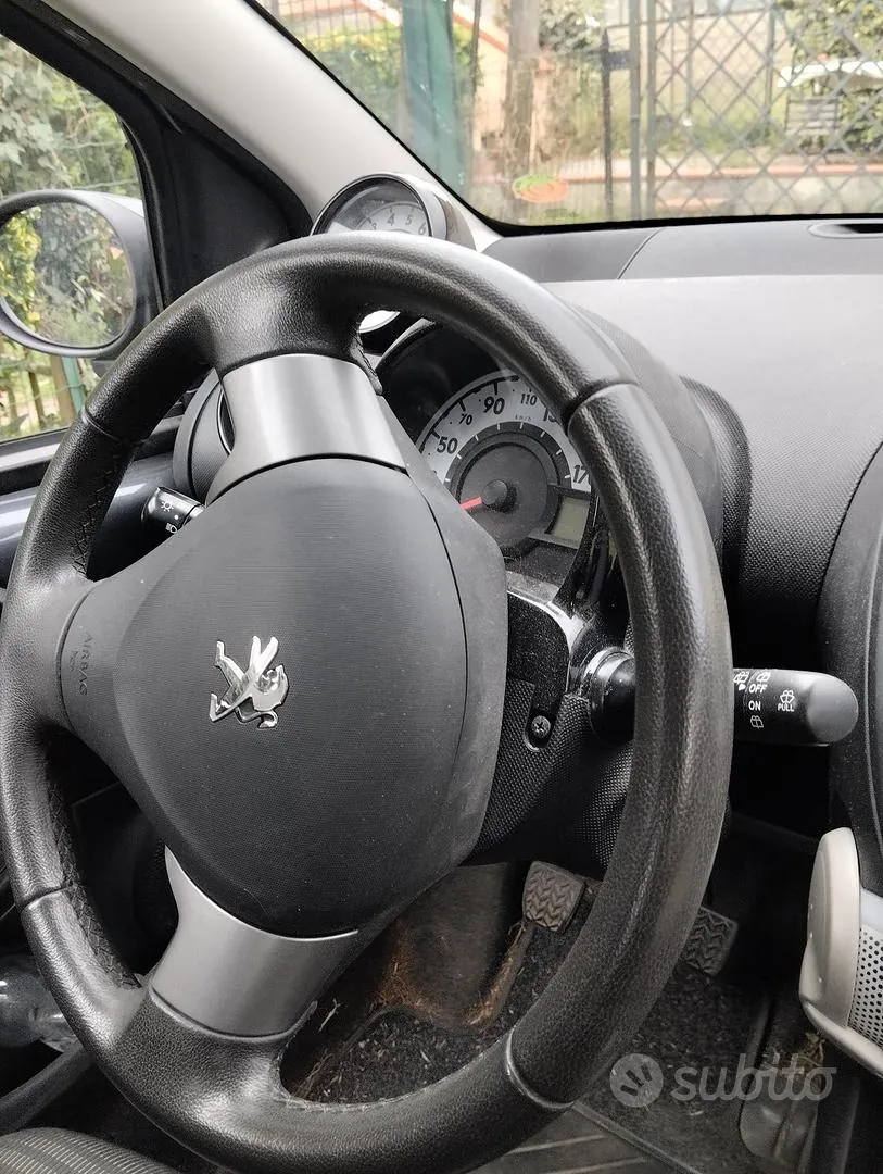 Peugeot 107 2012 photo 5