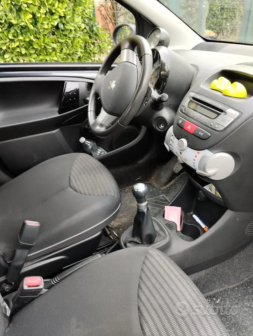 Peugeot 107 2012 photo 4