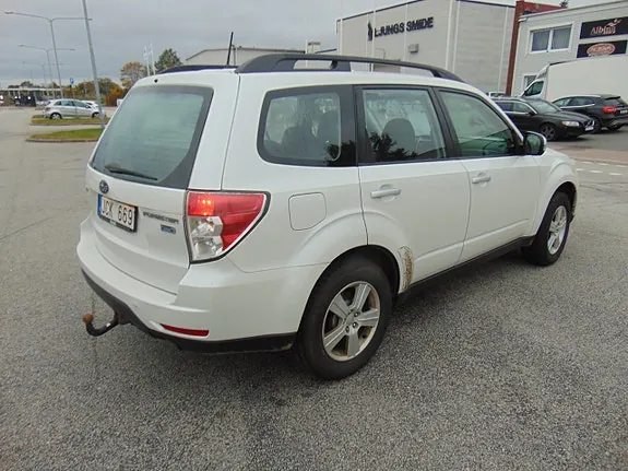 Subaru Forester 2011 photo 5