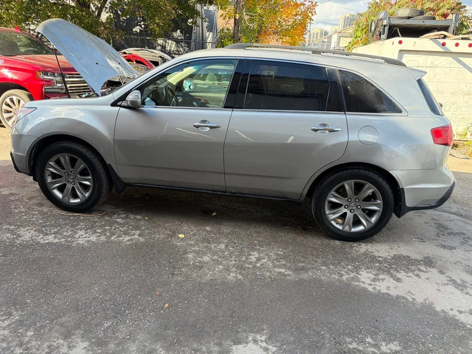 Acura Mdx 2011 photo 2