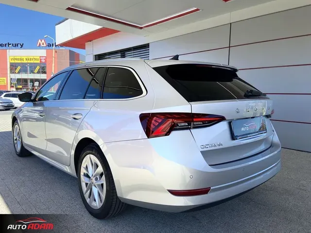 Skoda Octavia Combi 2021 photo 4