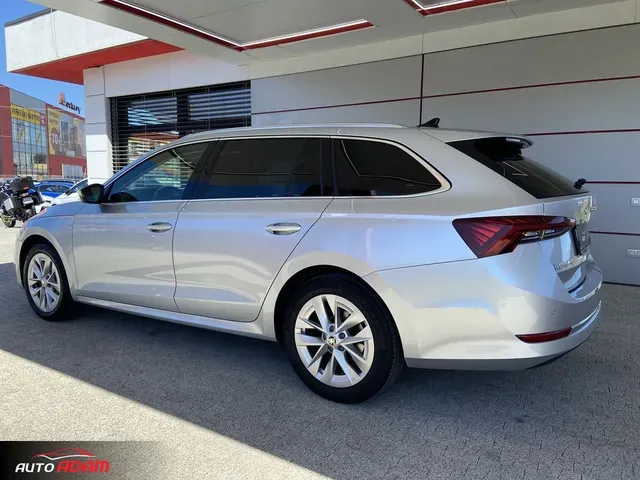 Skoda Octavia Combi 2021 photo 3