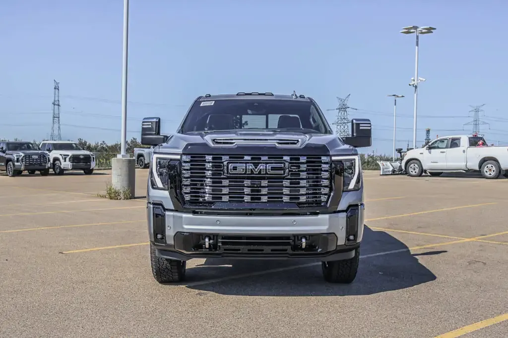 GMC Sierra 3500Hd 2026 photo 3