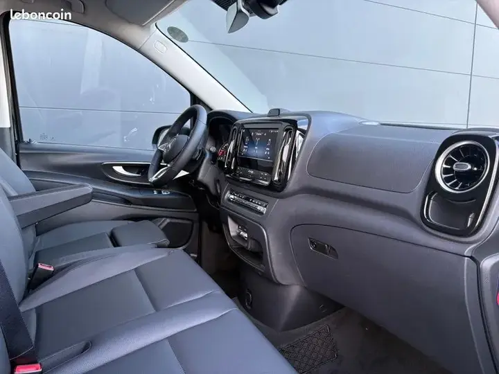 Mercedes-Benz Vito 2026 photo 5