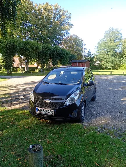 Chevrolet Spark 2011 photo 2