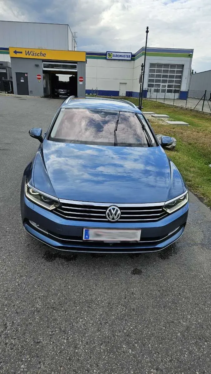 Volkswagen Passat 2018 photo 2